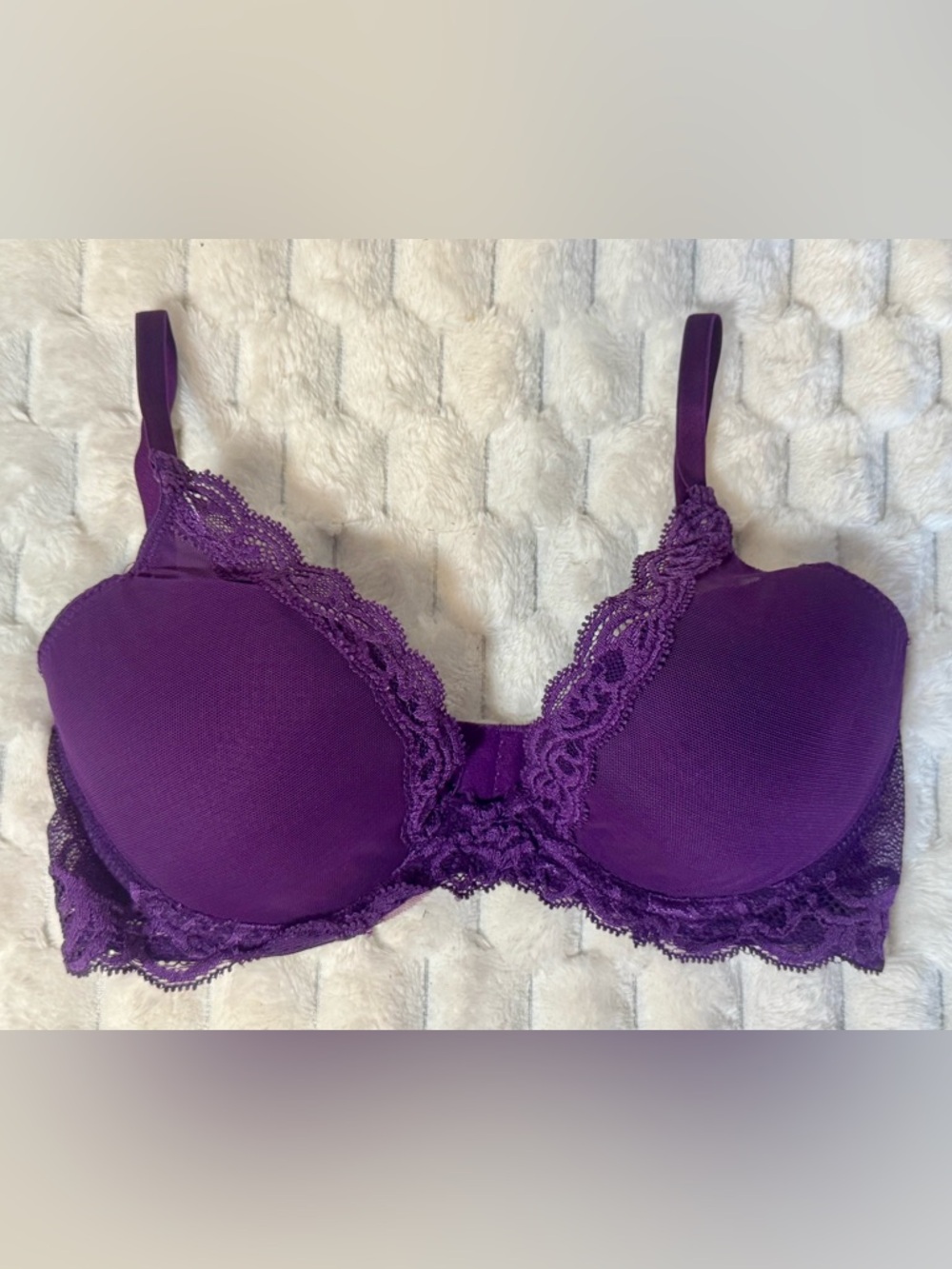 Natori Feathers Lace Plunge Bra 34C